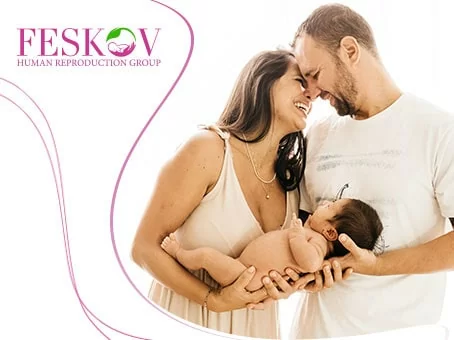 Nouveaux parents d'intention: comment créer des liens avec votre nouveau-né image